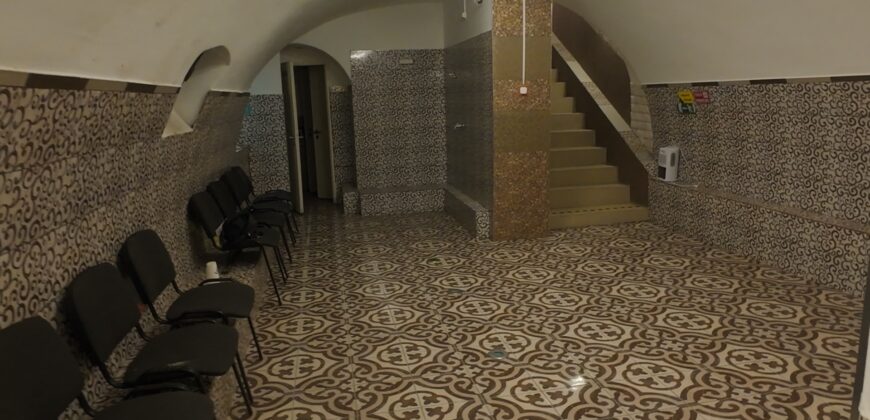 Vielseitiger Gewerbekeller im Zentrum von Pécs