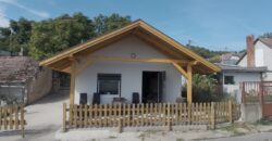 Charmantes Presshaus mit Weinkeller und Panoramablick