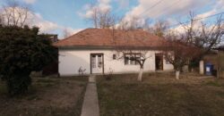 Kleines Haus im Komitat Tolna