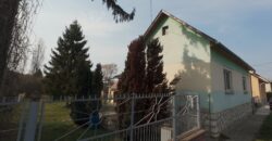 Zweistöckiges Dorfhaus in Südungarn